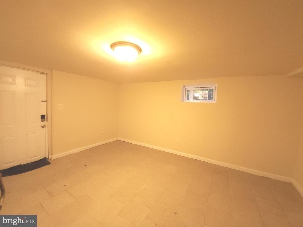 5023 Emo Street - Photo 15