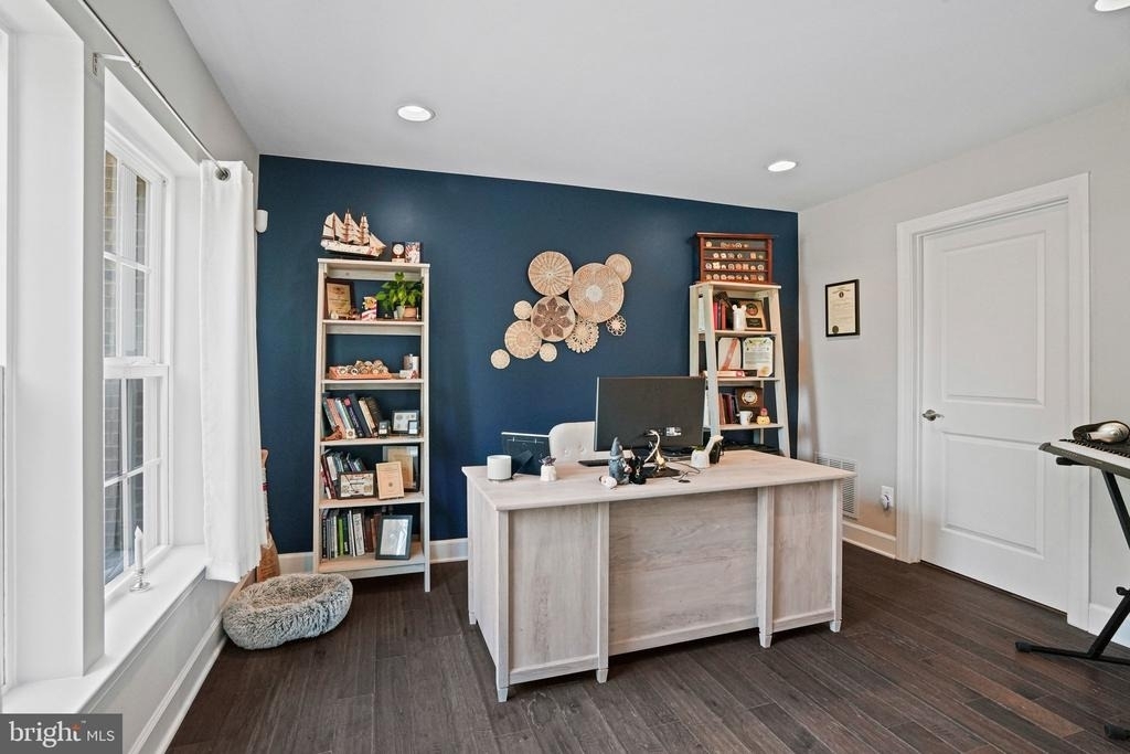 2910 Pinebrook Road - Photo 4