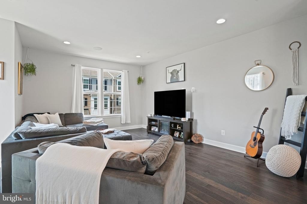 2910 Pinebrook Road - Photo 16
