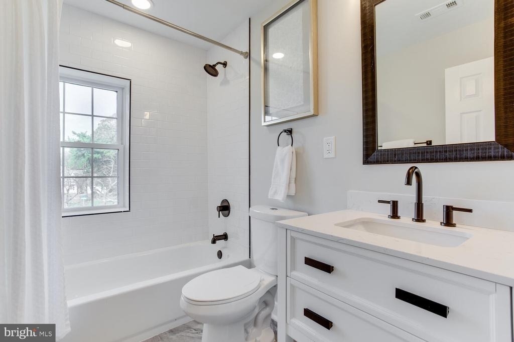 8156 Buckspark Lane E - Photo 21