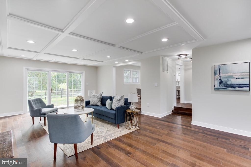 8156 Buckspark Lane E - Photo 8