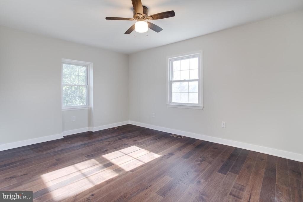 8156 Buckspark Lane E - Photo 19