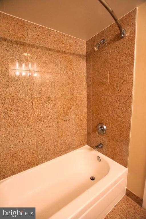 7500 Woodmont Avenue - Photo 7