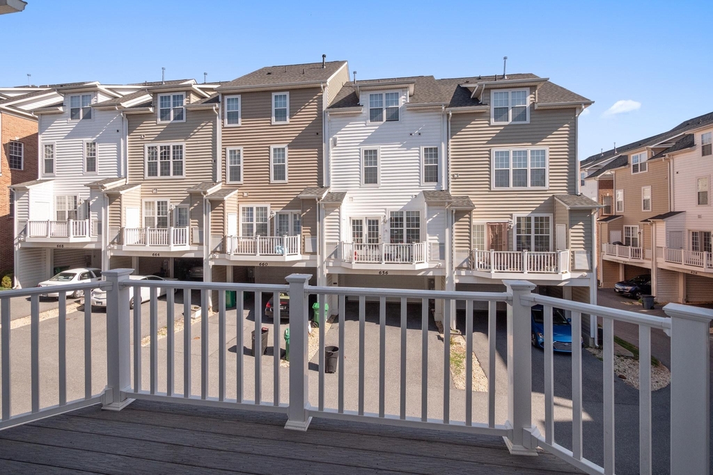 513 Girard Street - Photo 12