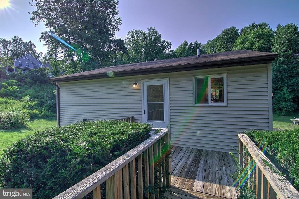 5105 Shore Drive - Photo 0