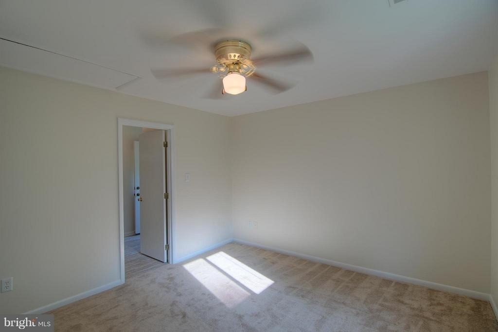 5105 Shore Drive - Photo 13