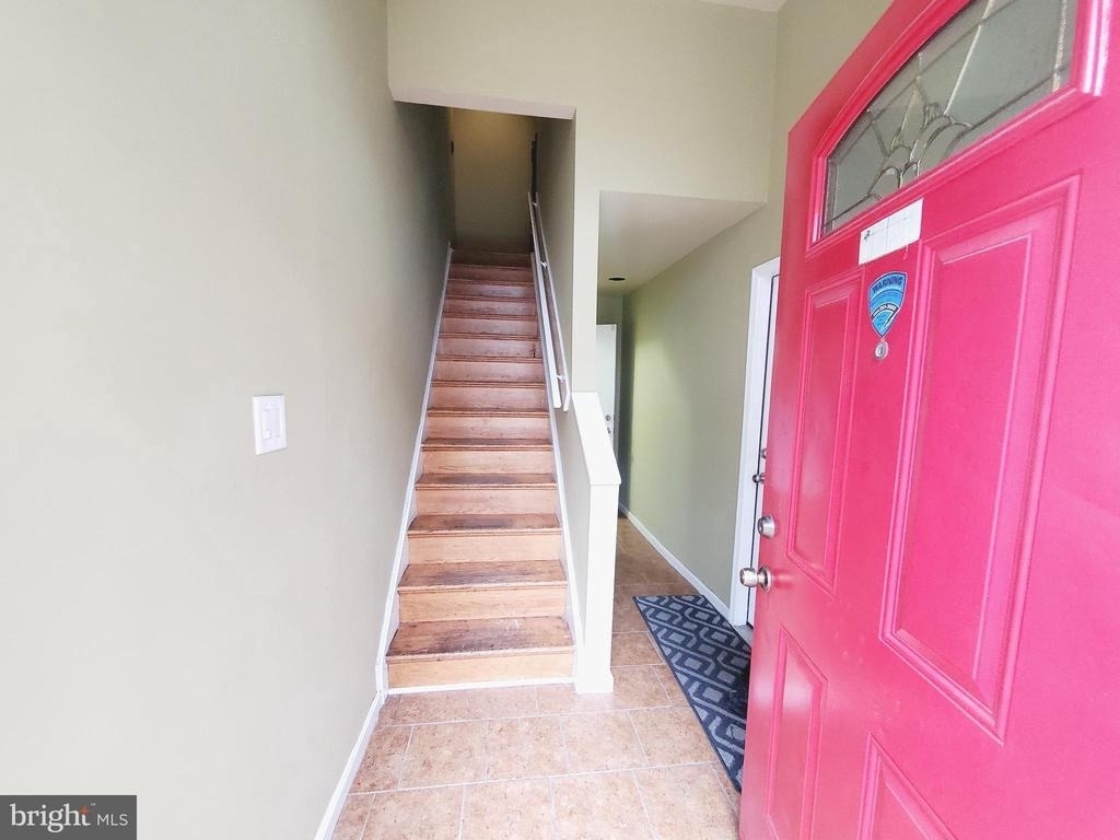 1131 N Gilmor Street - Photo 0