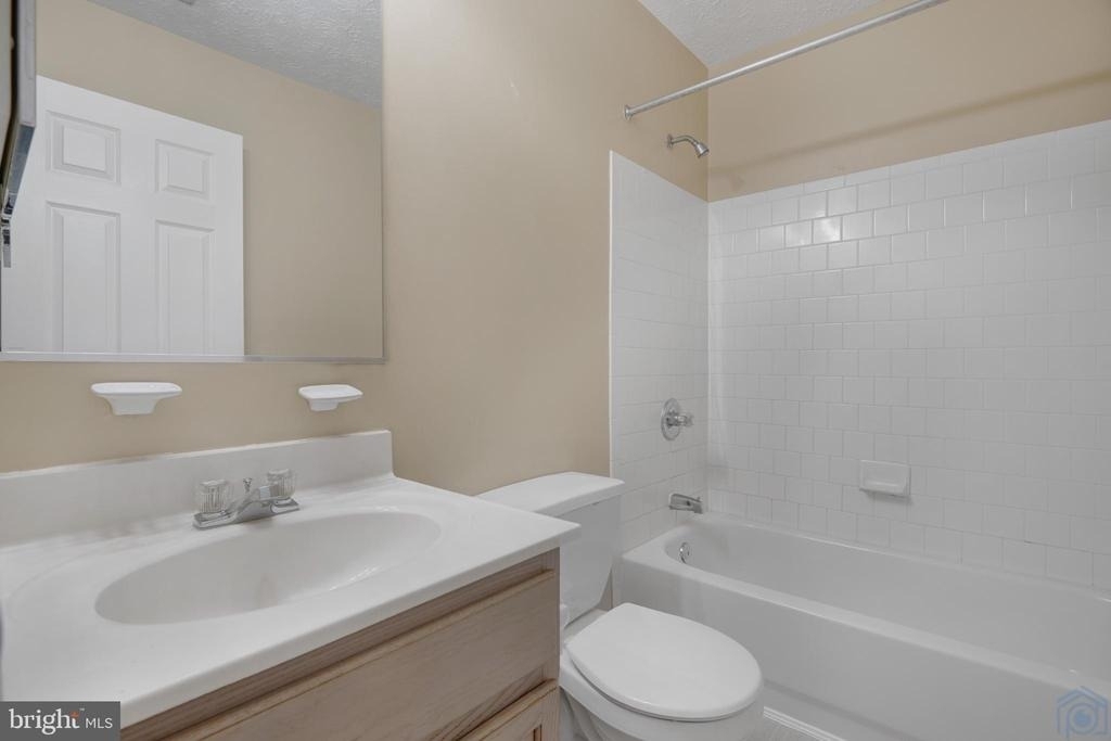 50 Amberstone Court - Photo 17
