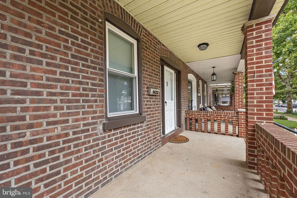 1422 N Union Street - Photo 2