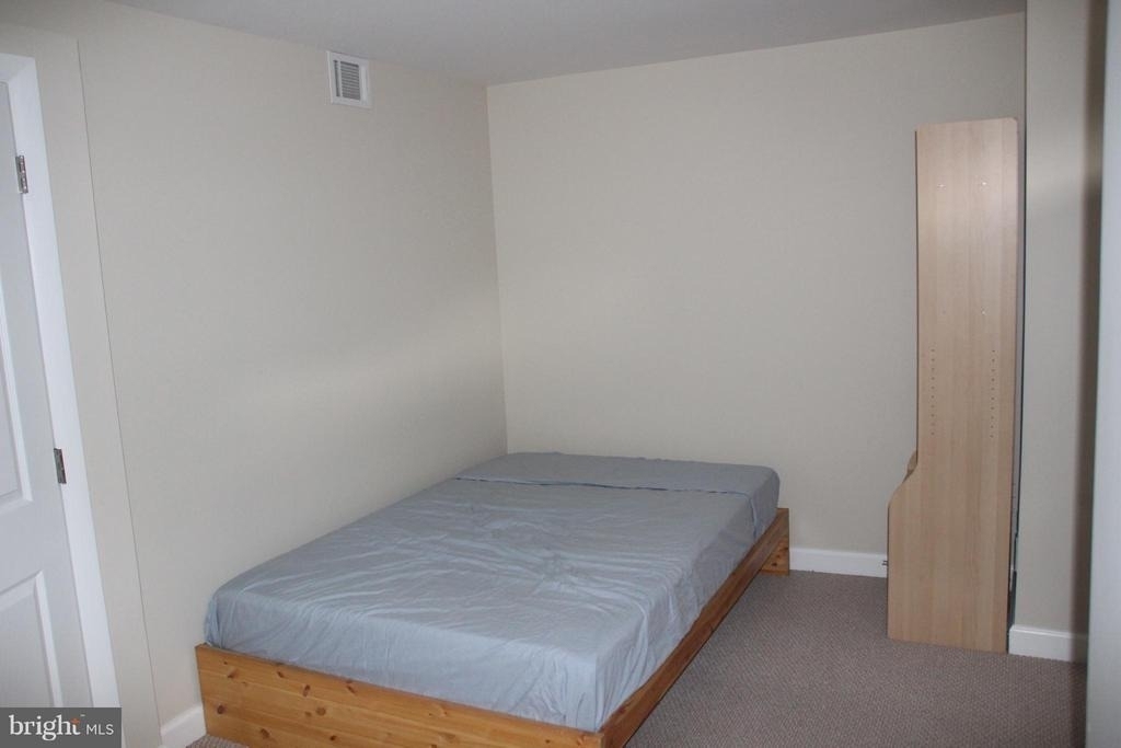 2307 Pennsylvania Avenue Nw - Photo 8