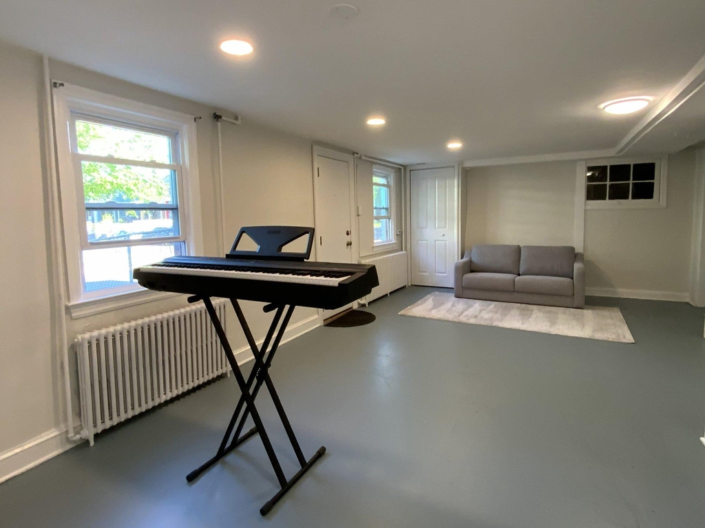 1772 E Street Ne - Photo 19