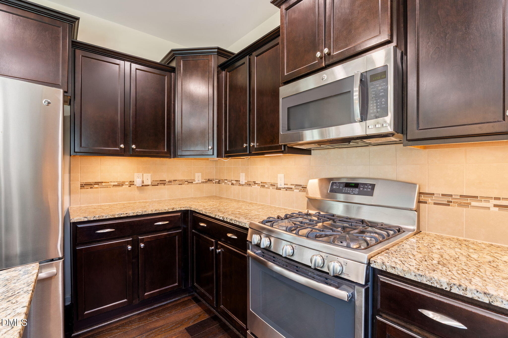 855 Ember Drive - Photo 9