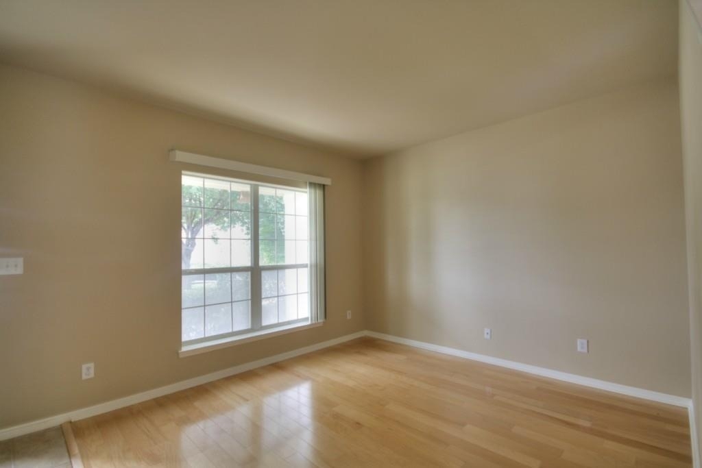 9624 Castle Pines Dr - Photo 2