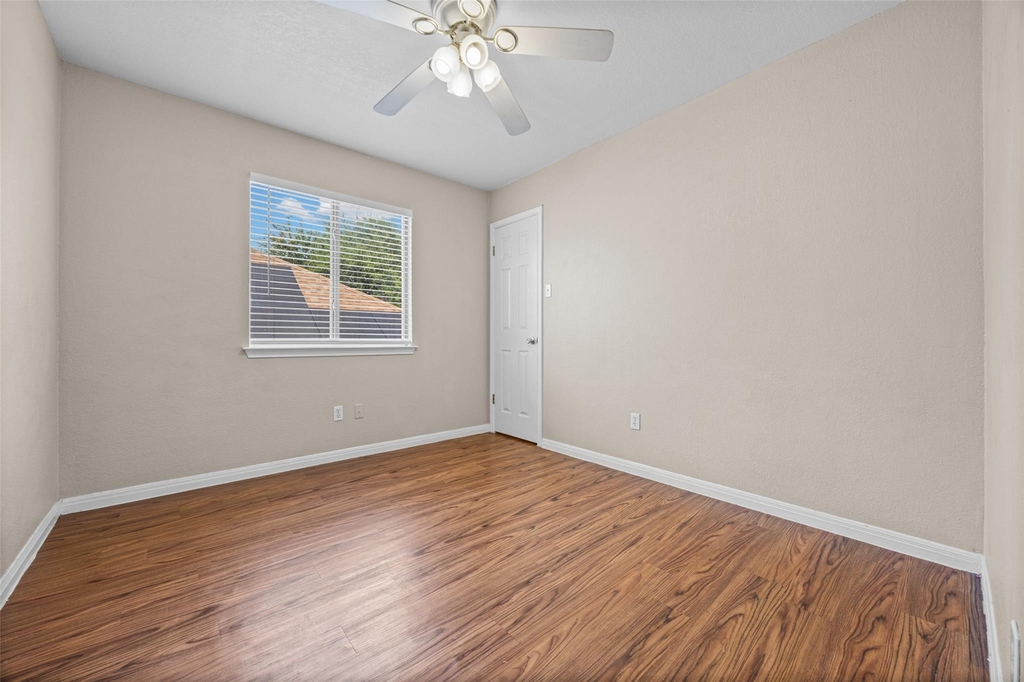 2432 Roundabout Ln - Photo 19