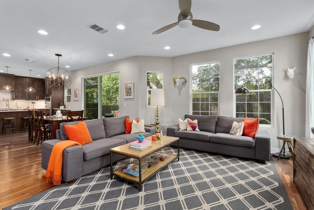 3302 Funston St - Photo 3