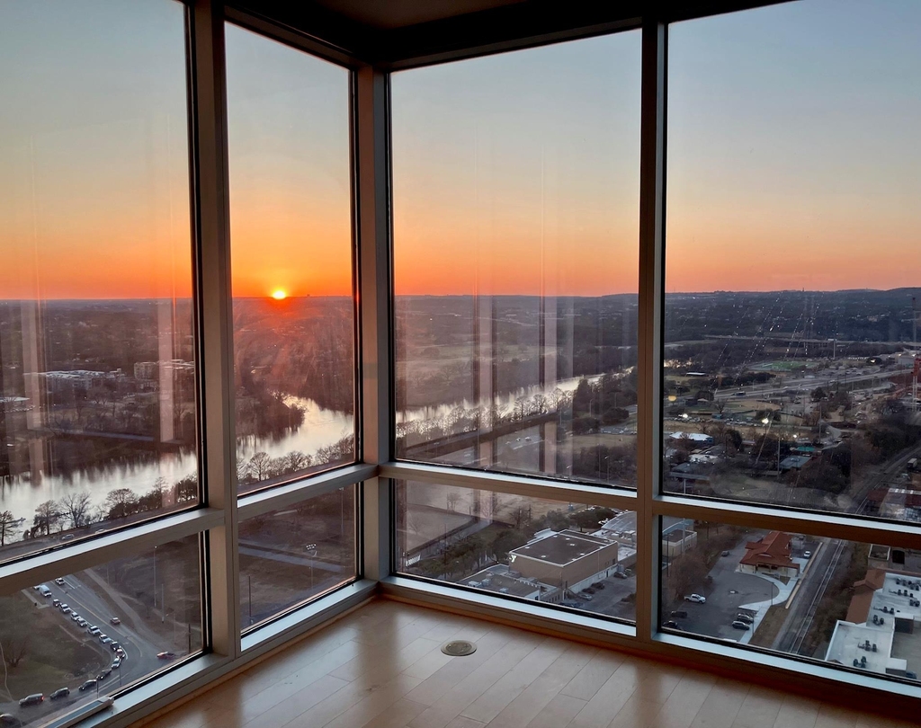 300 Bowie St - Photo 4