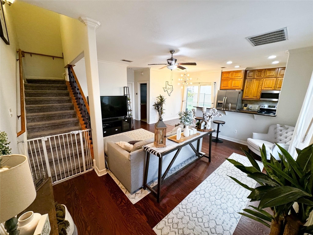 1213 Delsie Dr - Photo 11