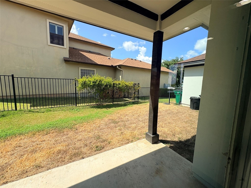 1213 Delsie Dr - Photo 28