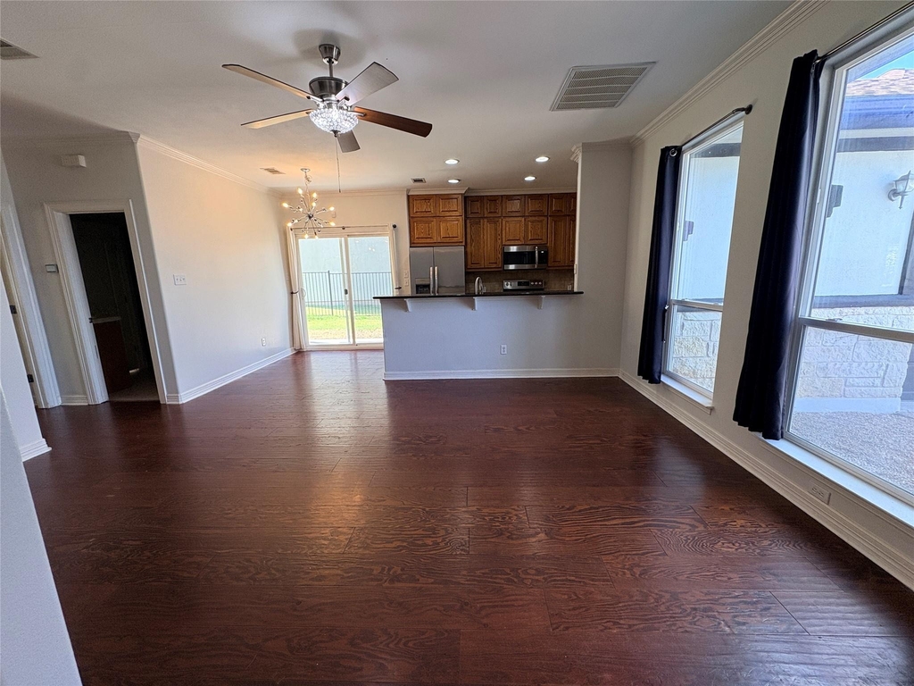1213 Delsie Dr - Photo 7