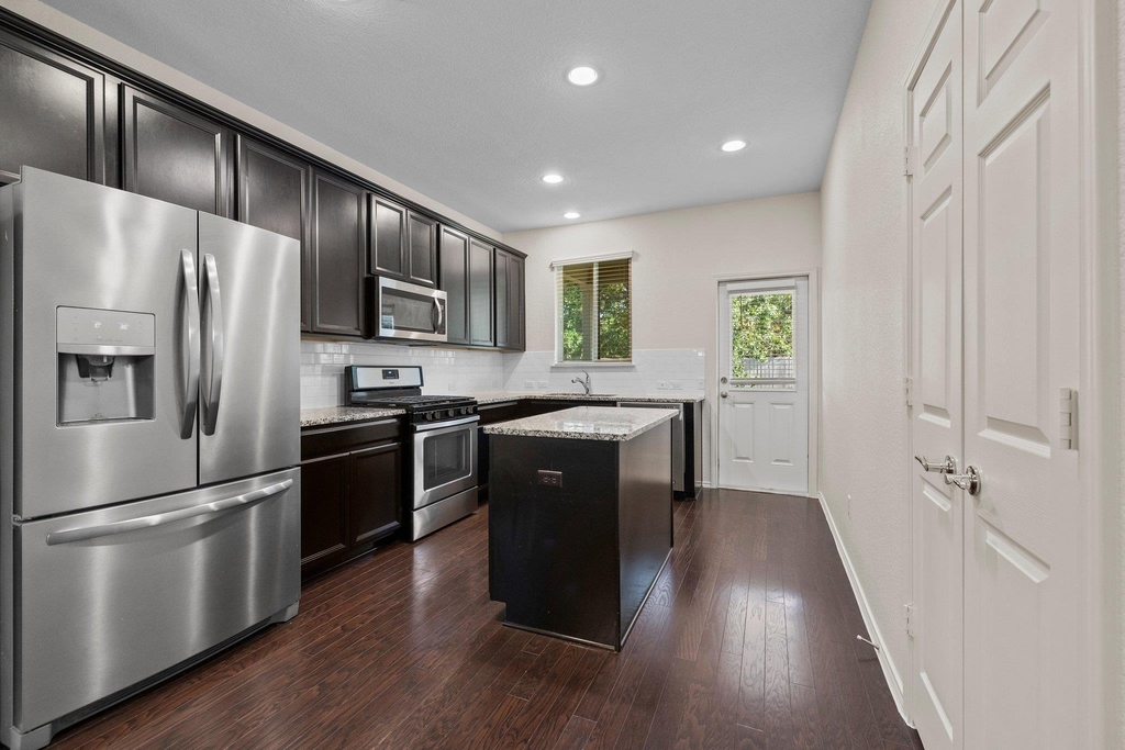 537 Bonnet Blvd - Photo 8