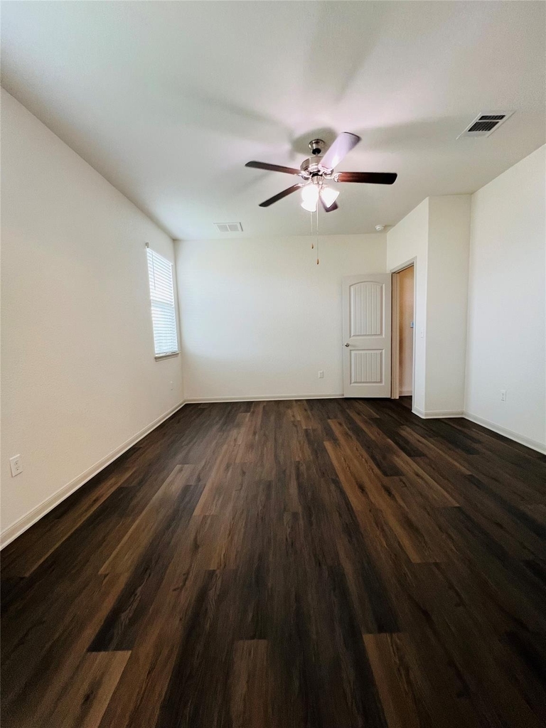 16901 Aventura Ave - Photo 9