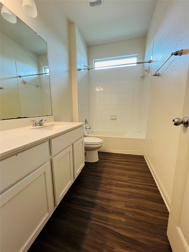 16901 Aventura Ave - Photo 7