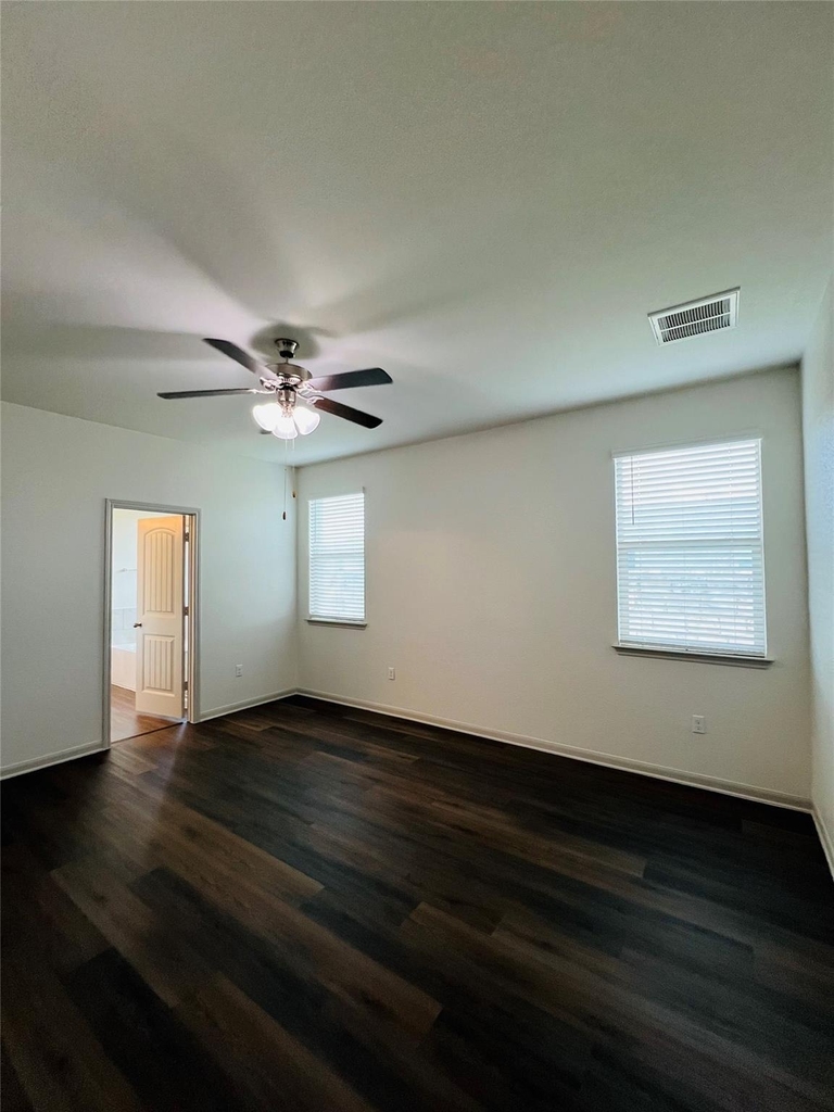 16901 Aventura Ave - Photo 8