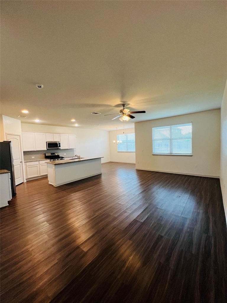 16901 Aventura Ave - Photo 12