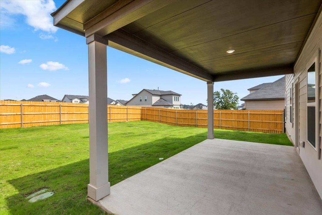 4909 Sea Salt Dr - Photo 3