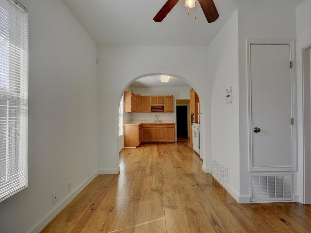 2106 Holly St - Photo 7
