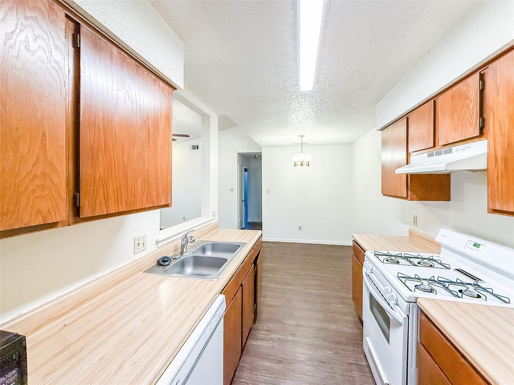2014 Alex Ave - Photo 6