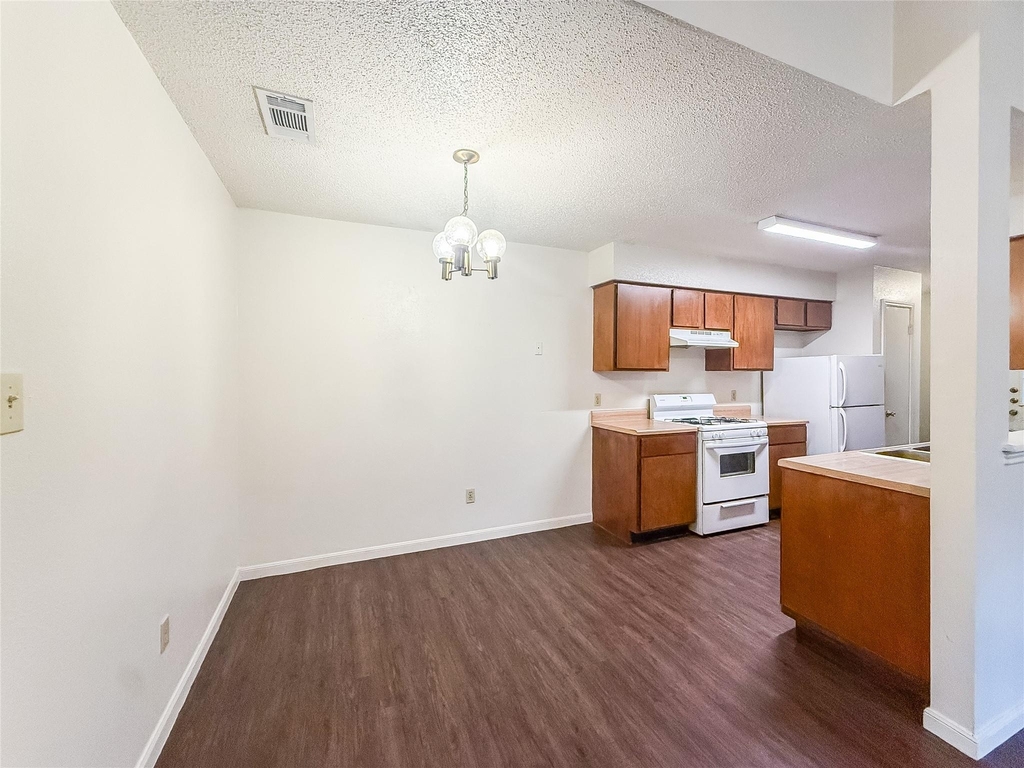 2014 Alex Ave - Photo 4