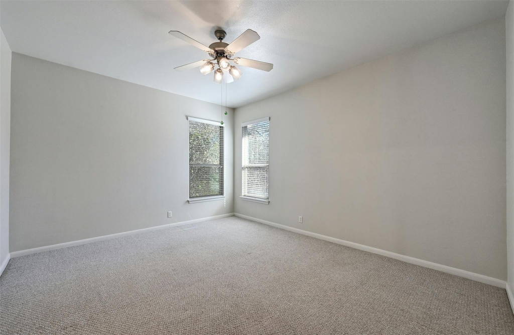 2412 Allred Dr - Photo 16