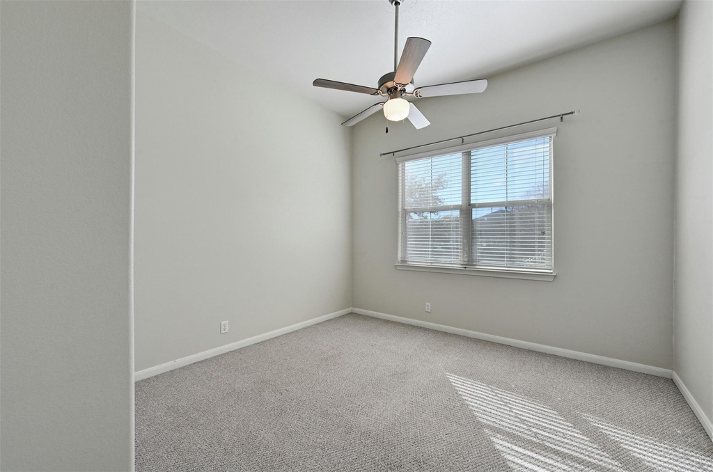 2412 Allred Dr - Photo 17