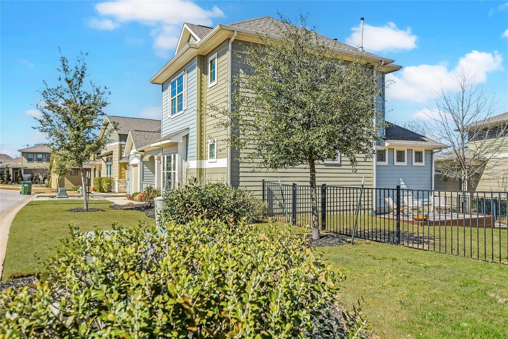 1904 Standing Tall Dr - Photo 18