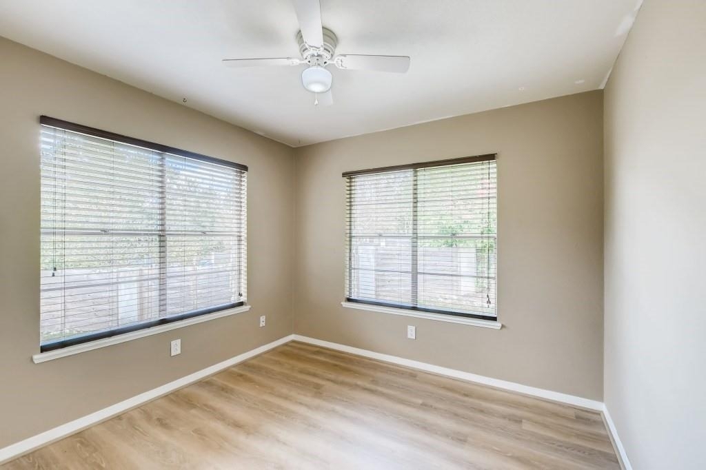 715 Vanguard St - Photo 21