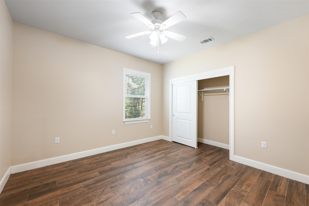 202 River Rock Dr - Photo 23