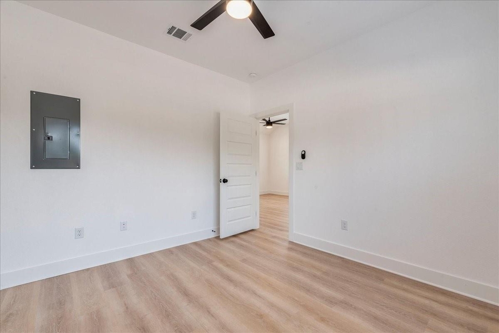 525 S Main St - Photo 13