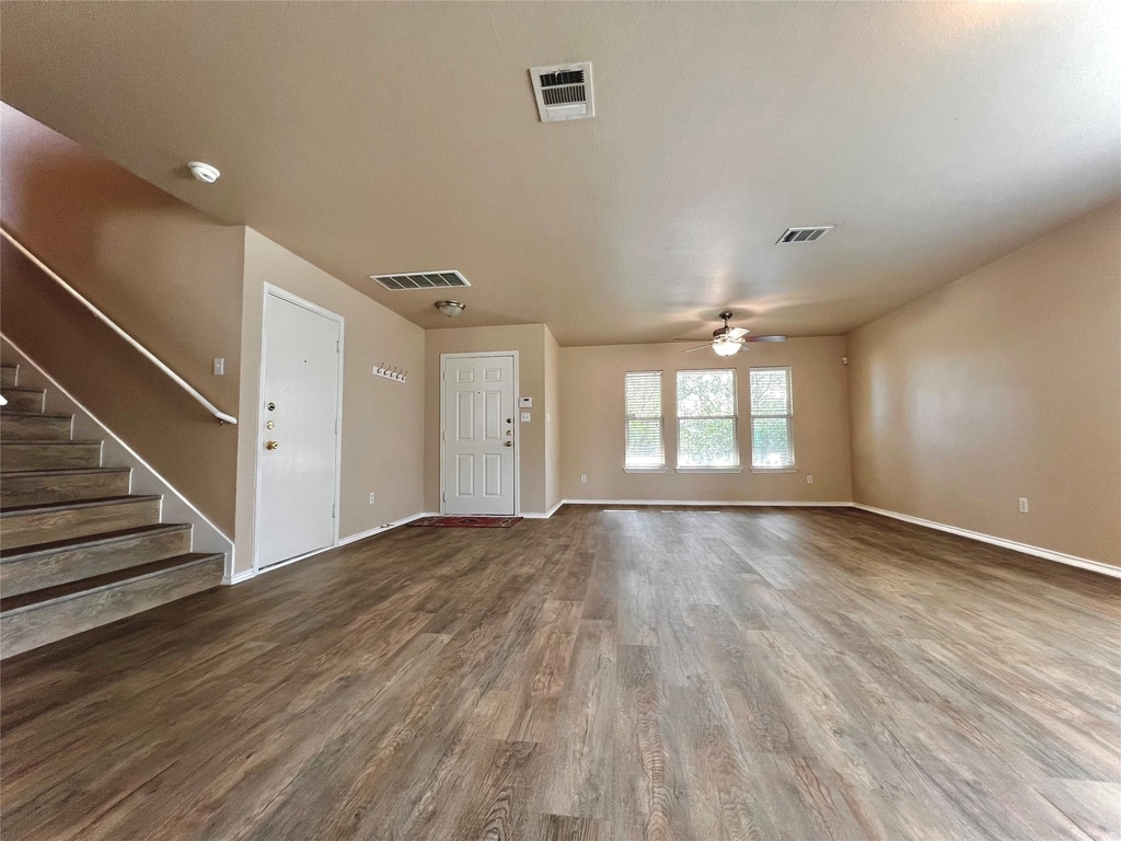 3515 Sandy Brook Dr - Photo 2
