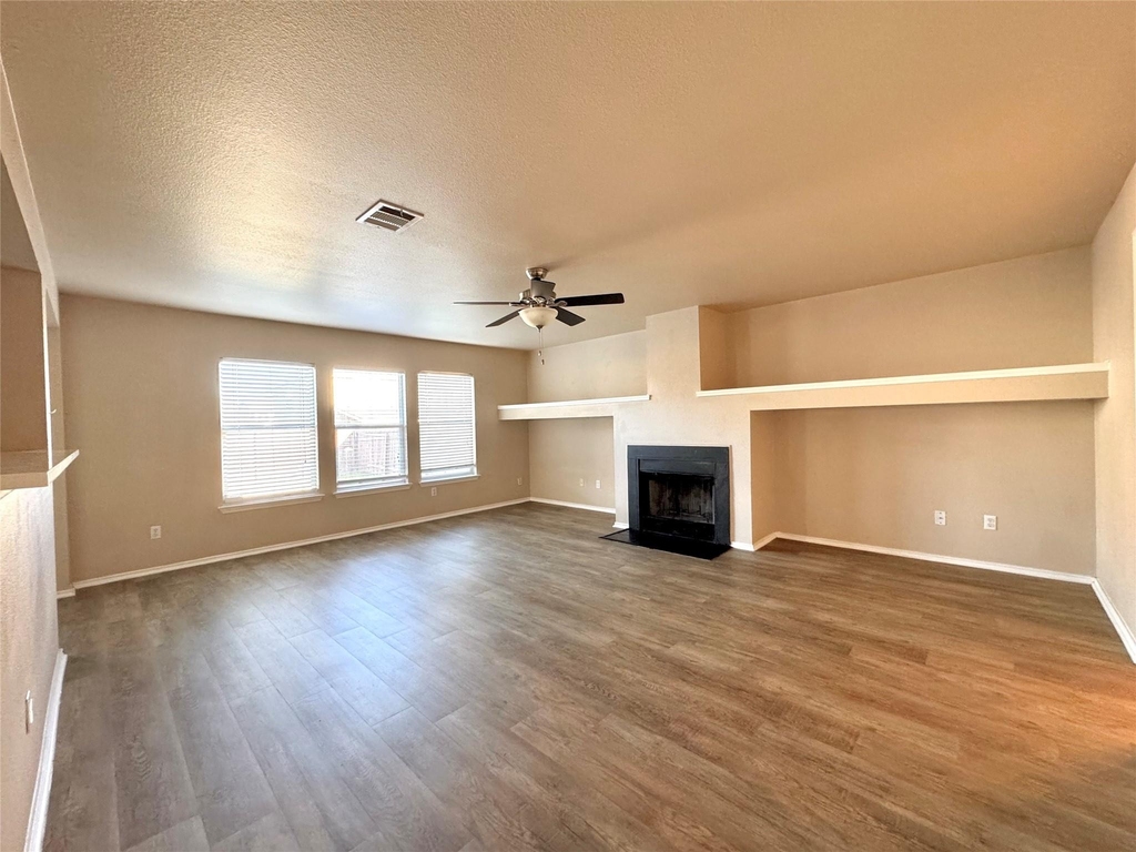 3515 Sandy Brook Dr - Photo 3