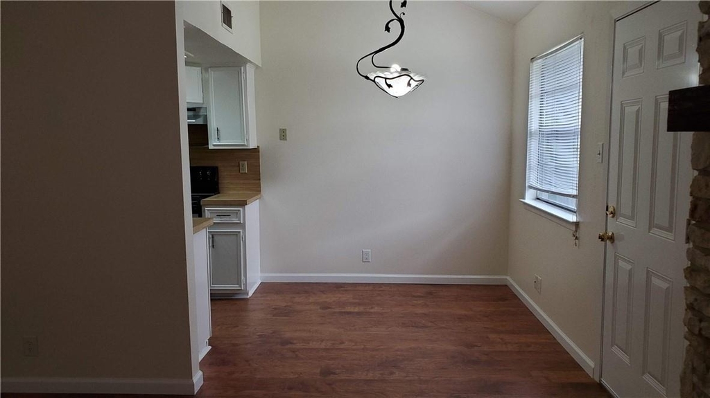 8810 Clearbrook Trl - Photo 3