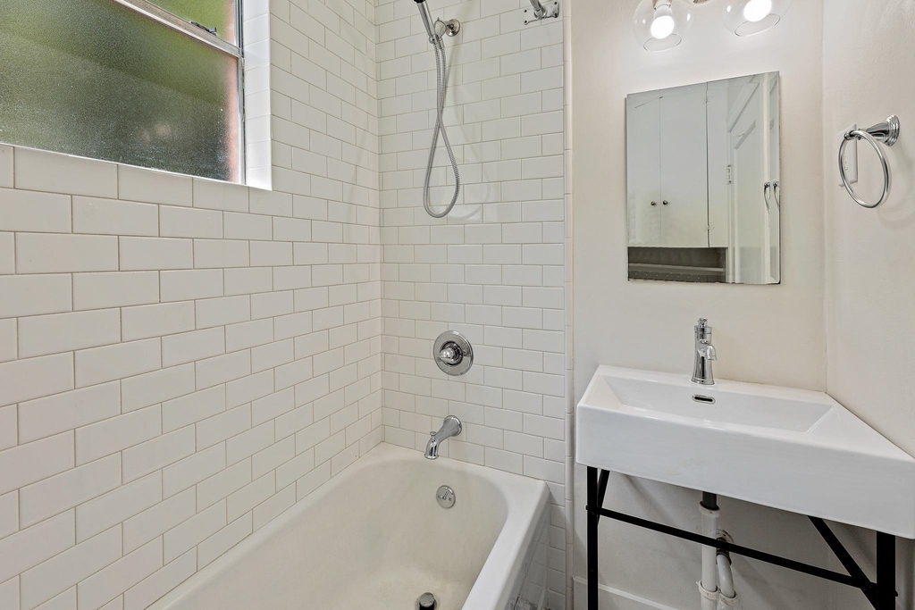 2810 Pearl St - Photo 18