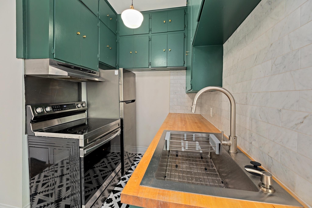 2810 Pearl St - Photo 15