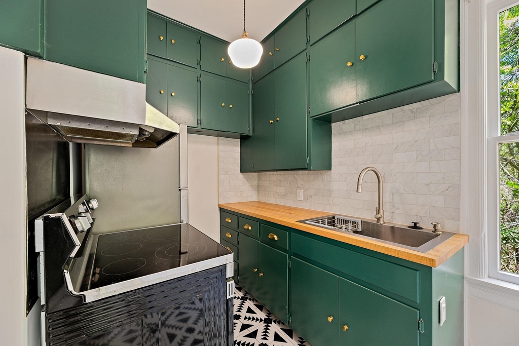 2810 Pearl St - Photo 11