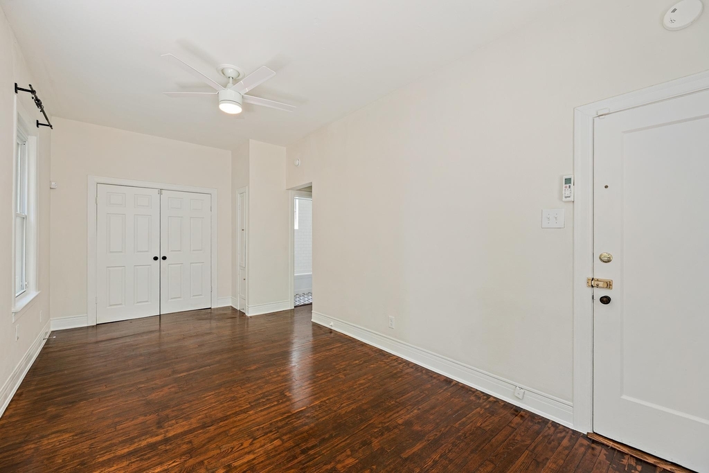2810 Pearl St - Photo 9