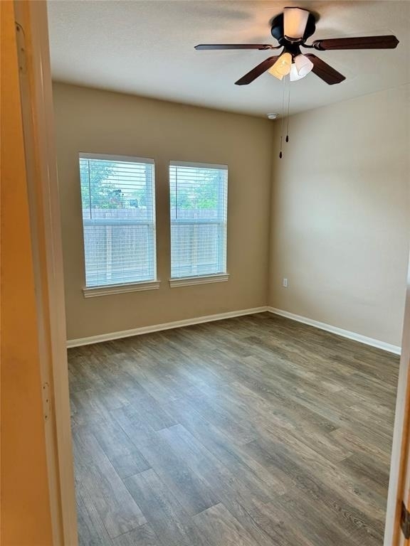 3301 Stirrat St - Photo 2