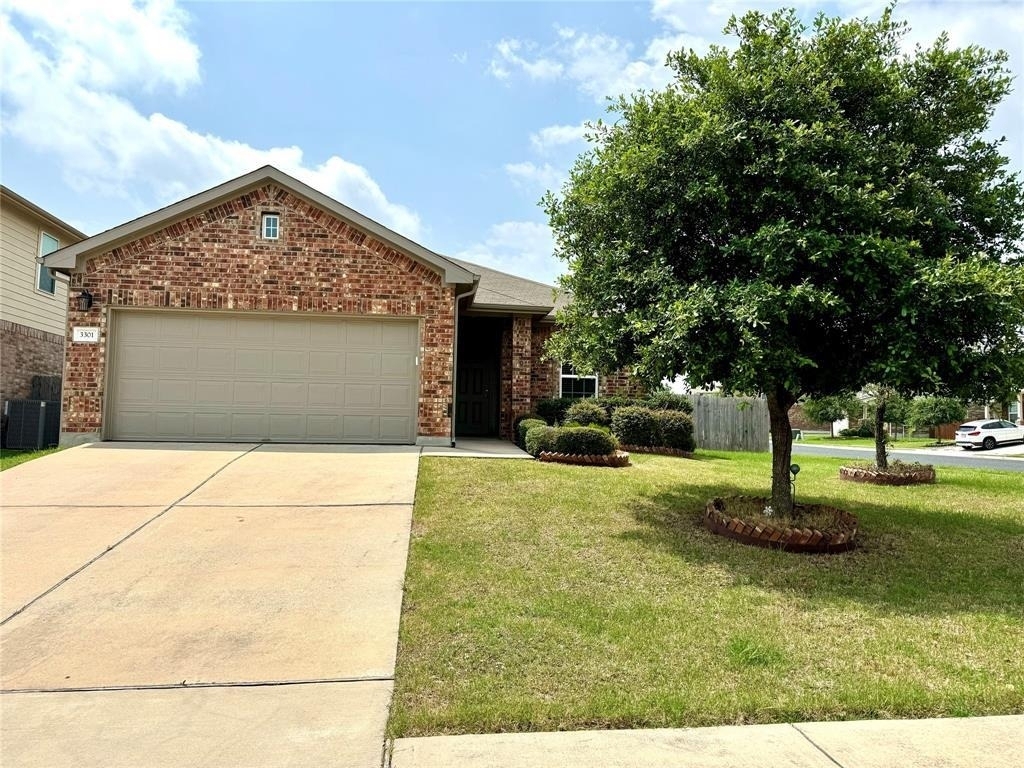 3301 Stirrat St - Photo 0