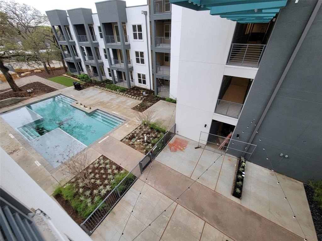 4801 Springdale Rd - Photo 1