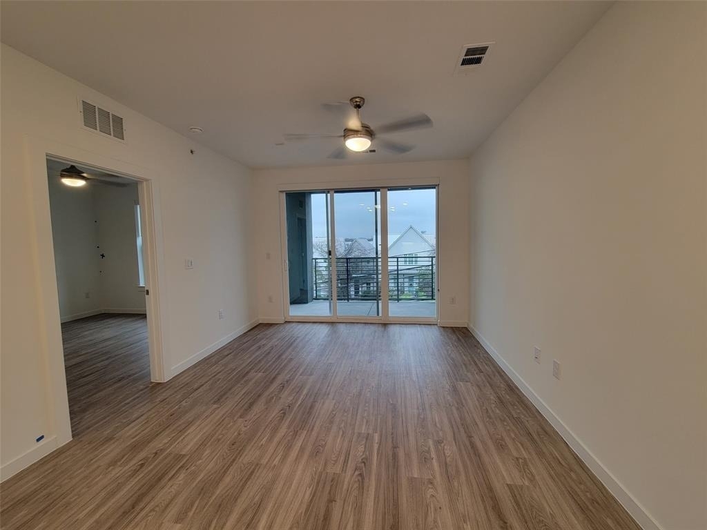 4801 Springdale Rd - Photo 9