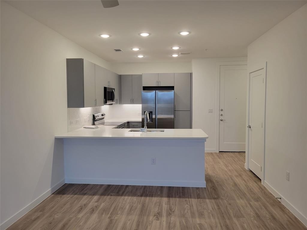 4801 Springdale Rd - Photo 4